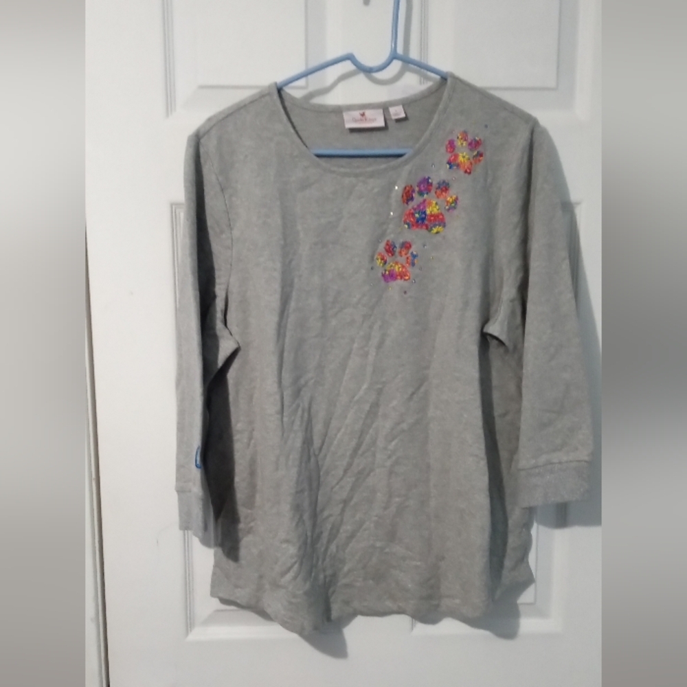 Gray Long Sleeve Tee with Colorful Embroidered Floral Accents